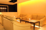 ���R���Ƀs�b�^���I���_�C�j���OBAR cube salon