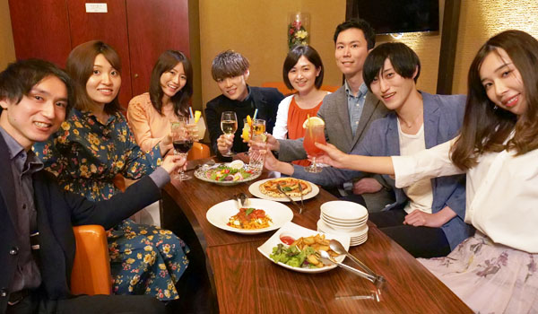 ����Ԥι祳�󡦥���ѤǤνв�