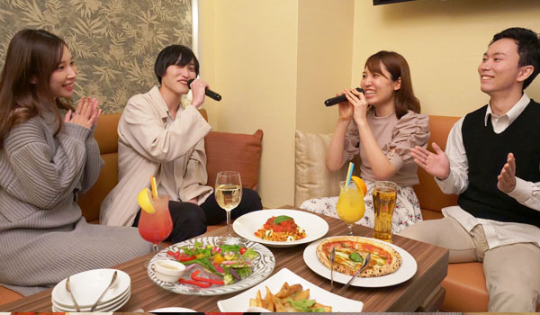 ���ܸ��ι祳�󡦥���ѤǤνв�