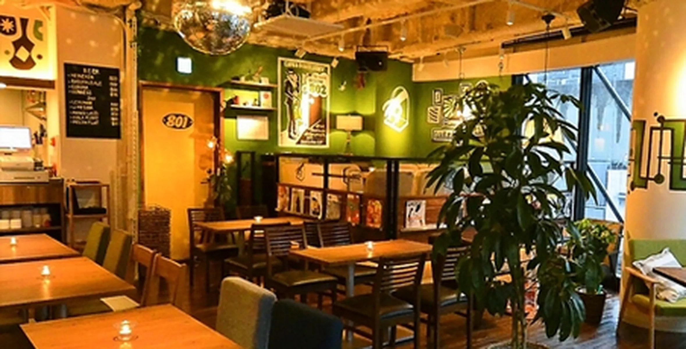 #802 CAFE&DINER 渋谷店の店内写真