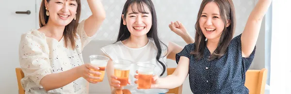 女性グループ