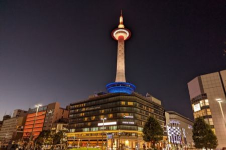 ���Ԥǹ祳�󤹤�ʤ�ɤ���ǯ���̤����ֿ͵����ꥢ���в񤤥��ݥå�